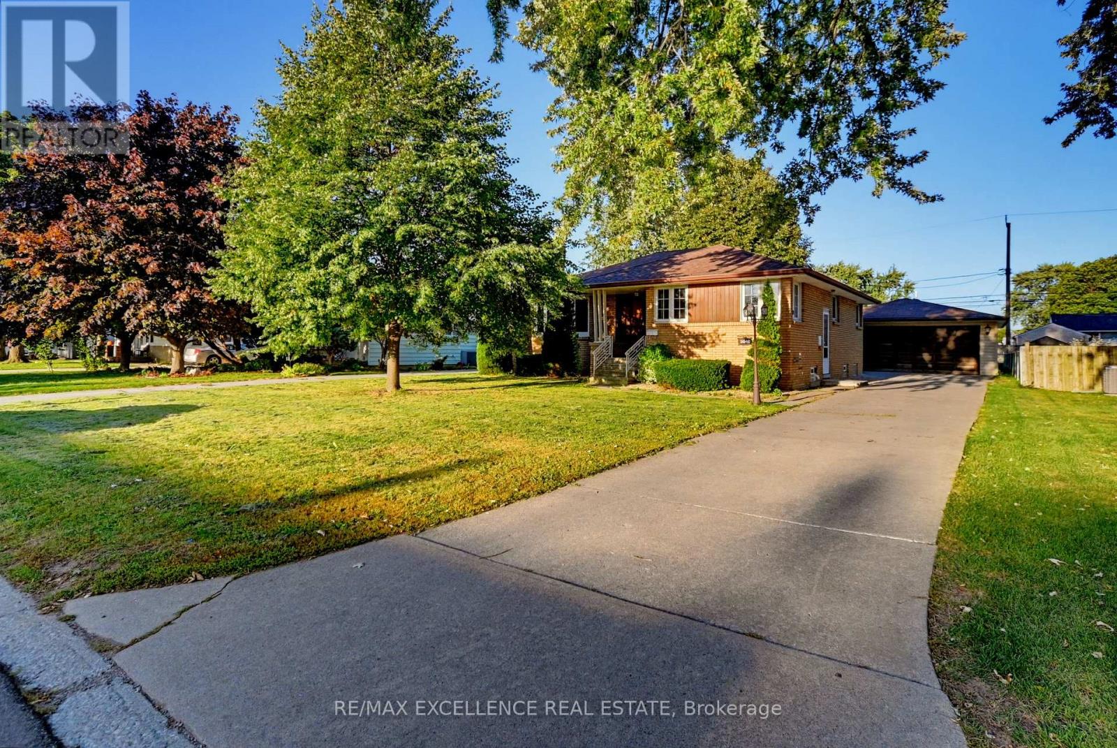 3040 WOODLAWN AVENUE, Windsor, Ontario