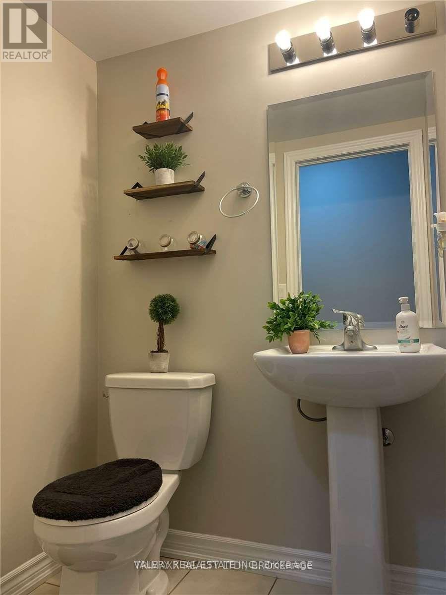 4 - 701 Homer Watson Boulevard, Waterloo, Ontario  N2C 0B5 - Photo 4 - X13876972