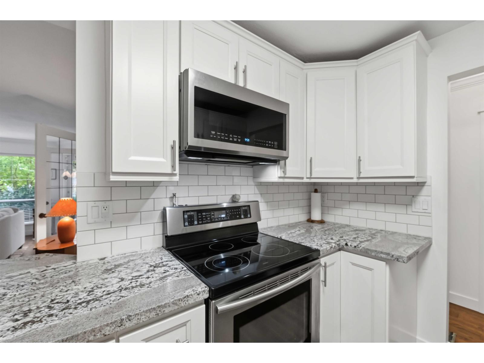 107 15875 Marine Drive, White Rock, British Columbia  V4B 5J2 - Photo 12 - R3173386