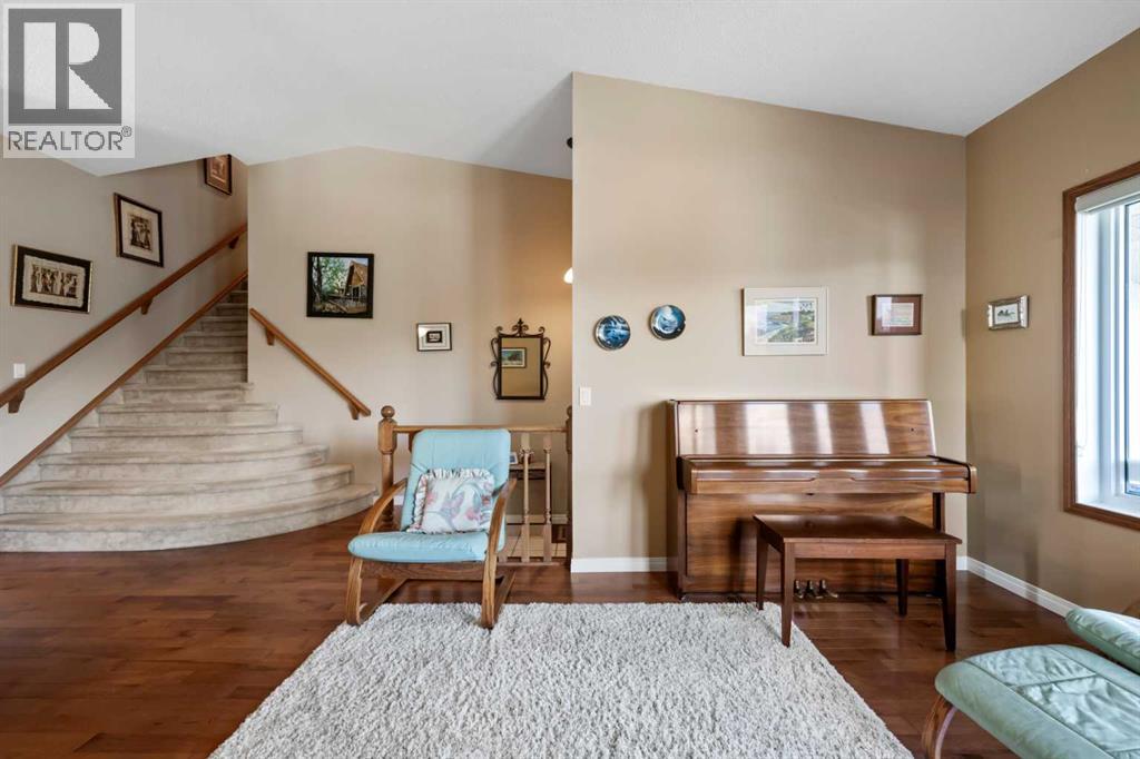 20 Edendale Crescent NW, Calgary, Alberta  T3A 3W8 - Photo 9 - A2343259