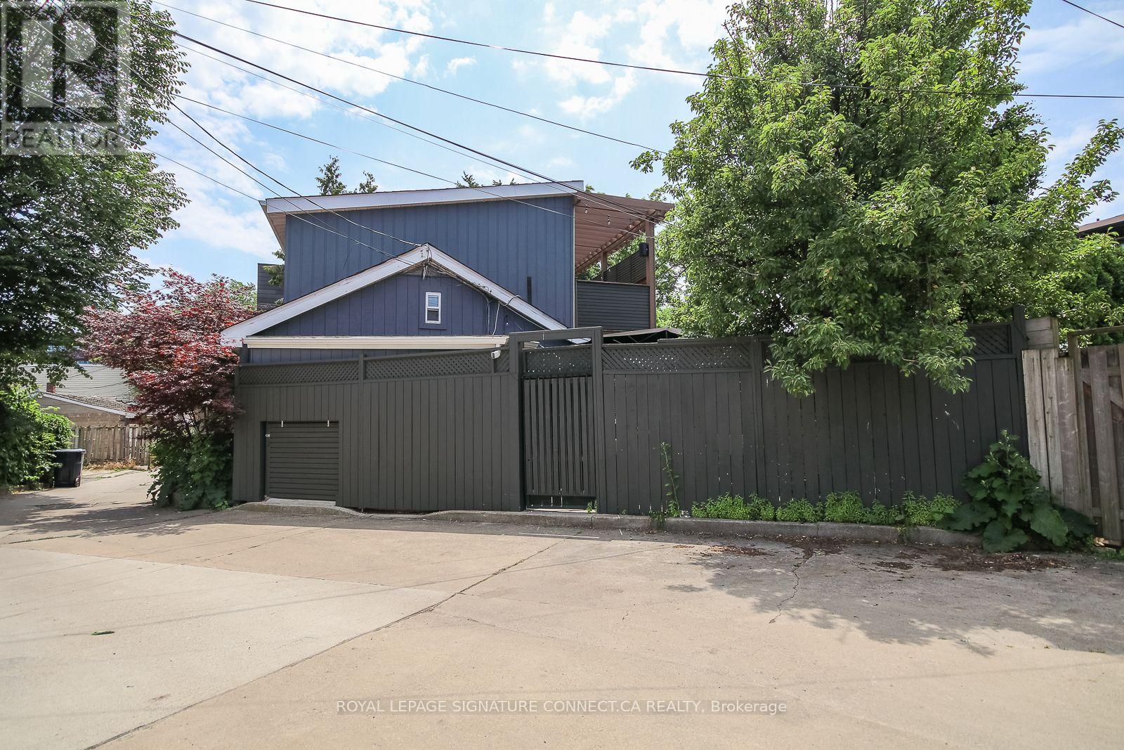 7 Ways Lane, Toronto, Ontario  M6J 2E8 - Photo 39 - C13875426