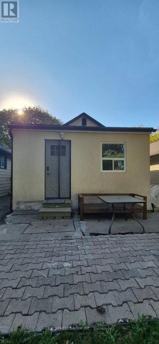 7 Emmott Avenue, Toronto, Ontario  M1L 2X2 - Photo 44 - E13810112
