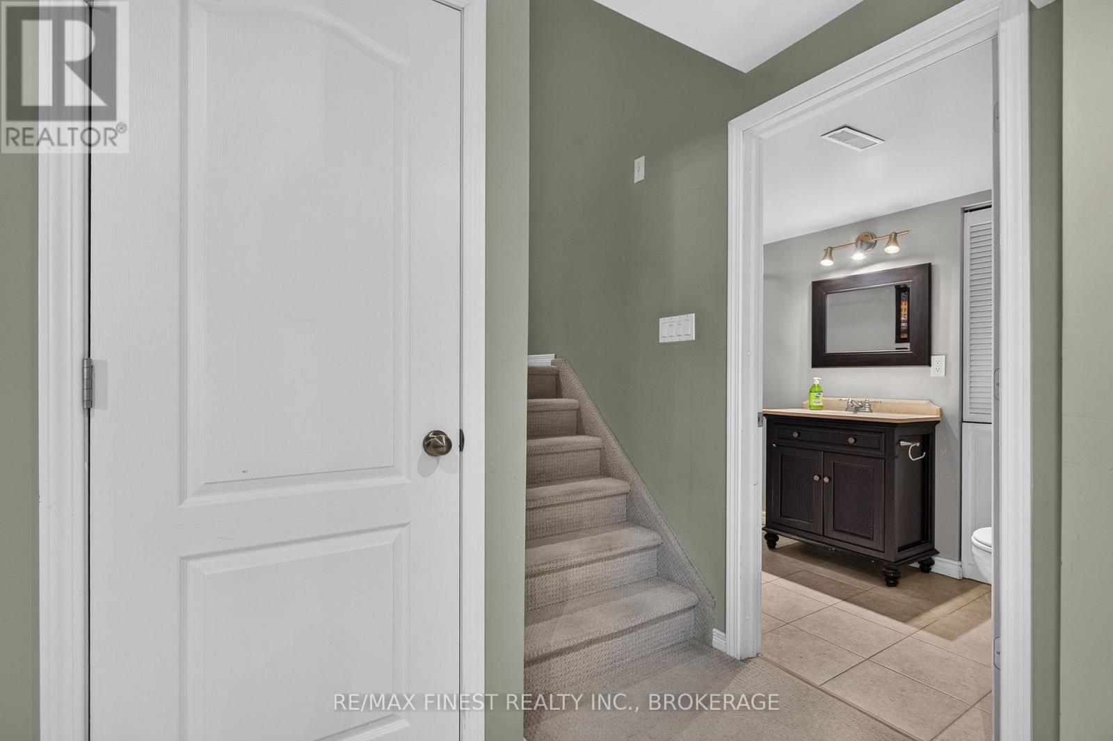 133 Amy Lynn Drive, Loyalist, Ontario  K7N 2A3 - Photo 34 - X13877118