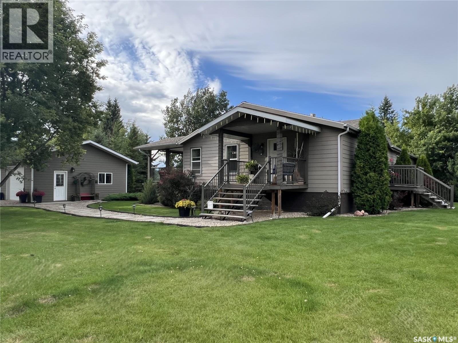 208 2nd AVENUE SE, dorintosh, Saskatchewan