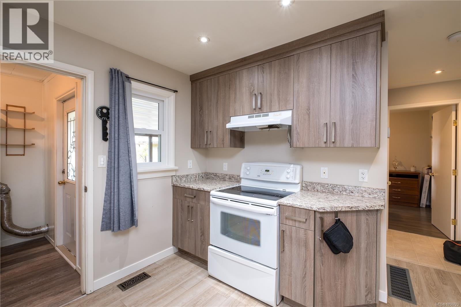 626 16th St, Courtenay, British Columbia  V9N 1X7 - Photo 16 - 1050723
