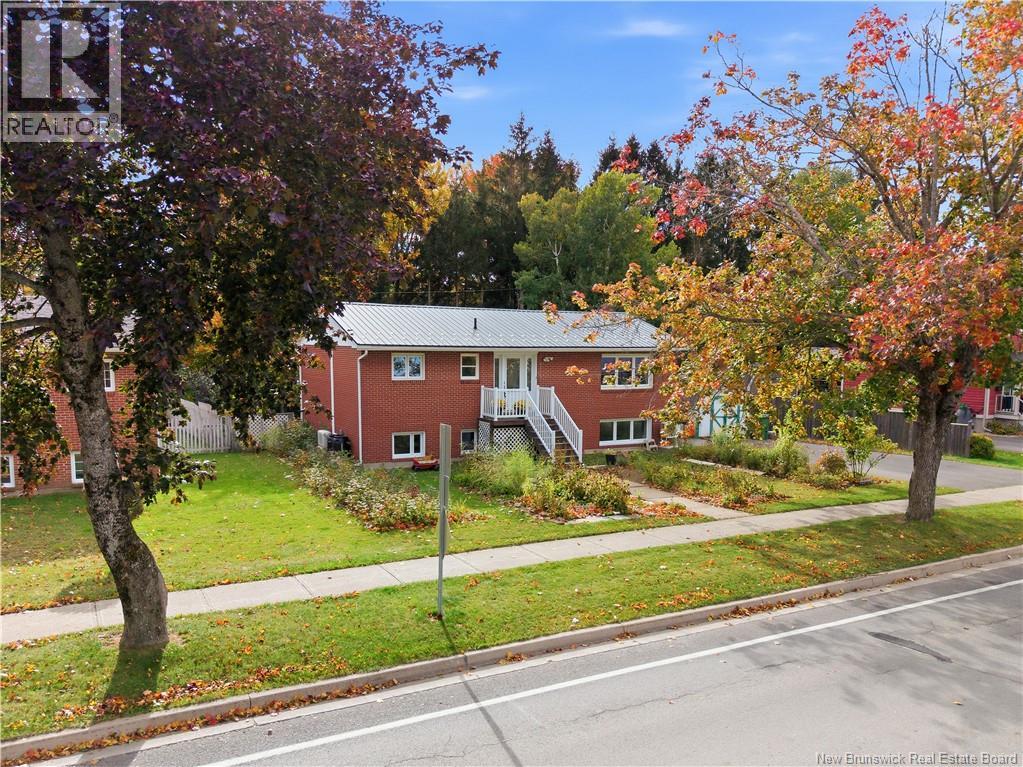 724 Irvine Street, Fredericton, New Brunswick  E3A 3E8 - Photo 47 - NB149095