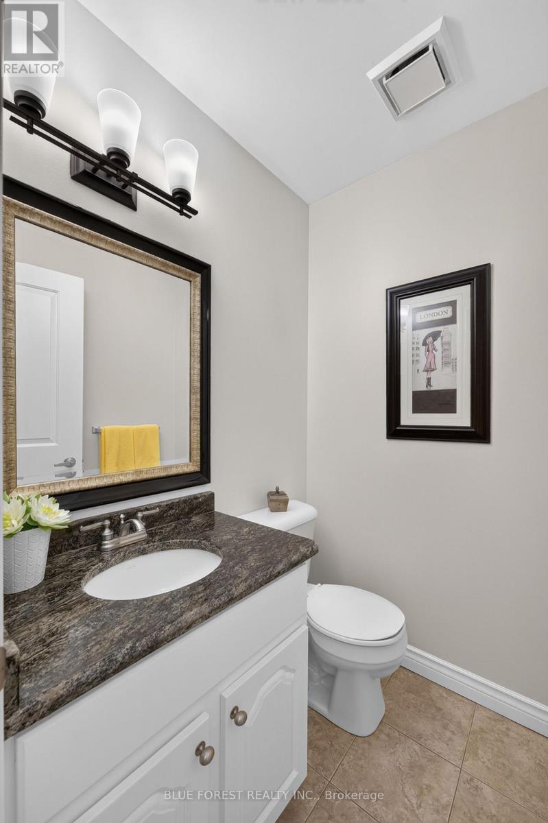 1039 Country Club Court, London South, Ontario  N6C 5R9 - Photo 14 - X13877086