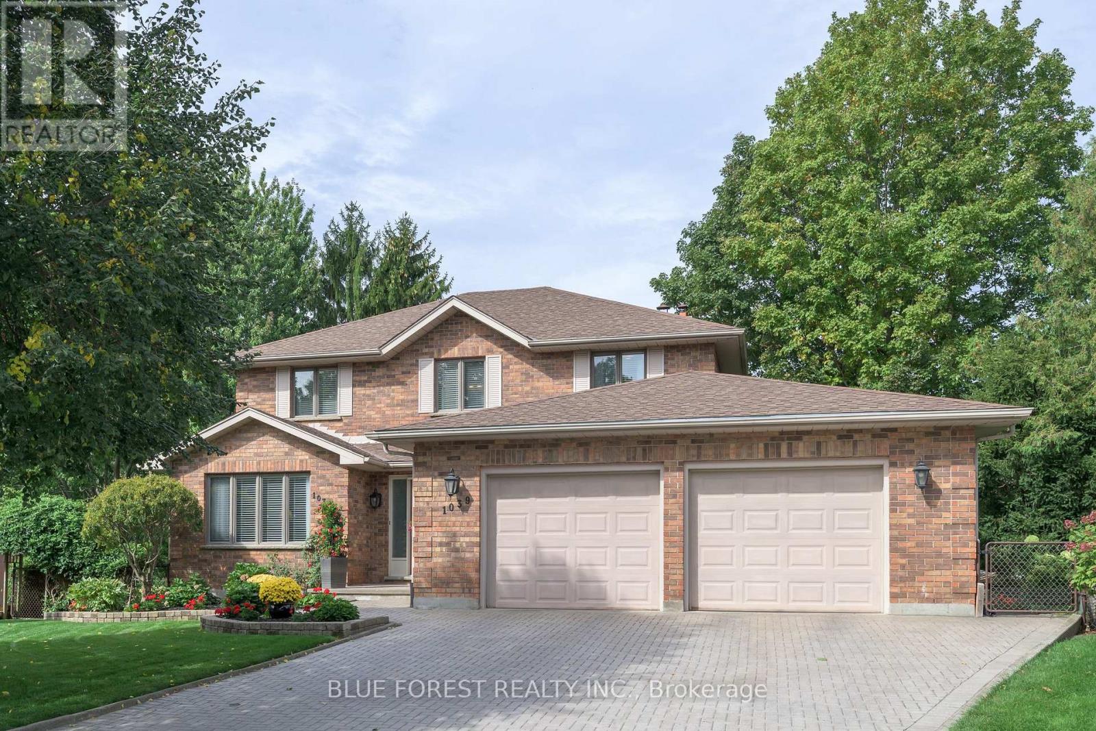 1039 Country Club Court, London South, Ontario  N6C 5R9 - Photo 2 - X13877086