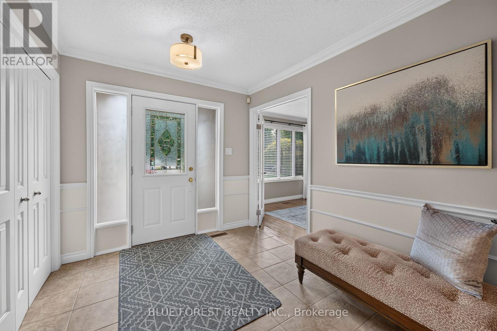 1039 Country Club Court, London South, Ontario  N6C 5R9 - Photo 3 - X13877086