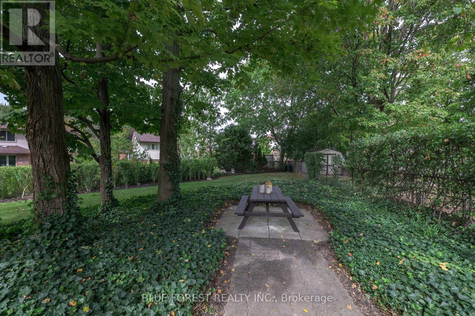1039 Country Club Court, London South, Ontario  N6C 5R9 - Photo 38 - X13877086