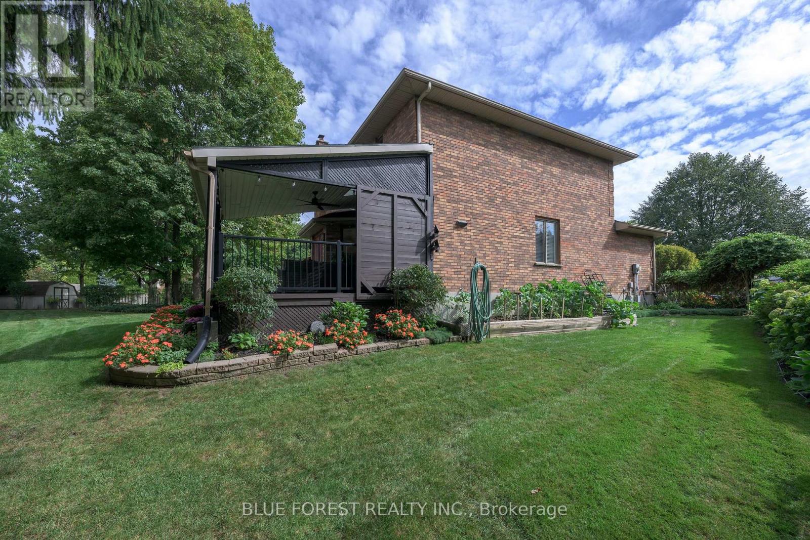 1039 Country Club Court, London South, Ontario  N6C 5R9 - Photo 39 - X13877086