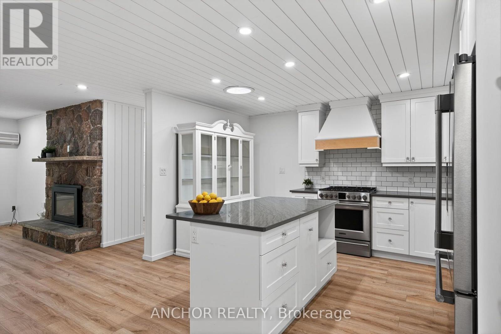 223 Ontario Street S, Lambton Shores, Ontario  N0M 1T0 - Photo 24 - X13877136