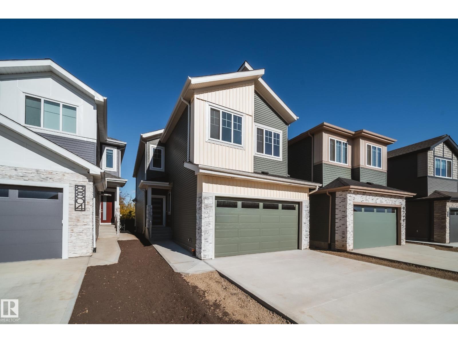 8752 183 AV NW