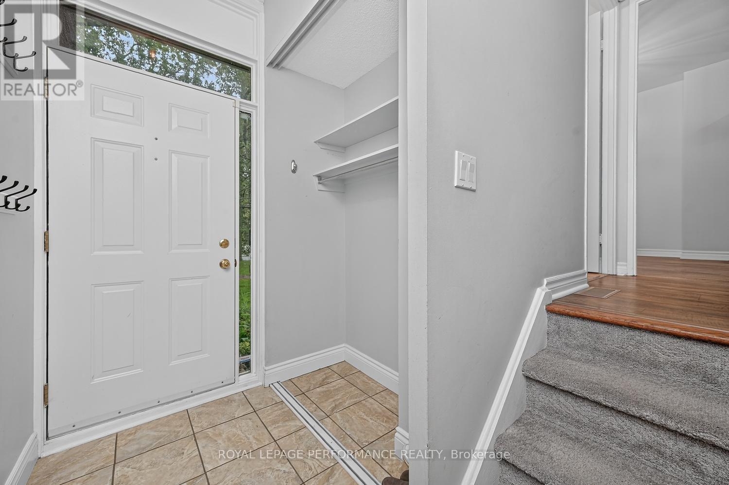 30 Viewpointe Private, Ottawa, Ontario  K1V 1M6 - Photo 4 - X13876990