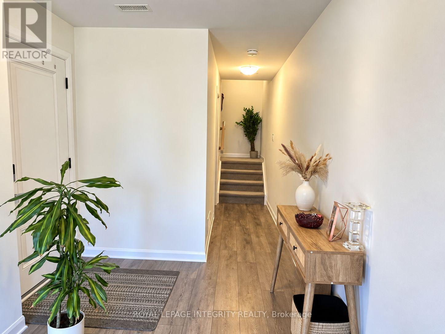 323 Gisborne Place, Ottawa, Ontario  K2W 0L2 - Photo 3 - X13877072