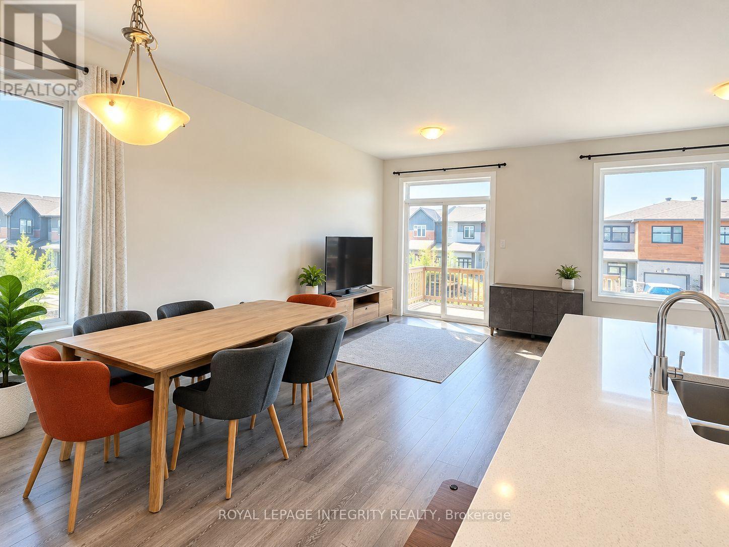 323 Gisborne Place, Ottawa, Ontario  K2W 0L2 - Photo 5 - X13877072