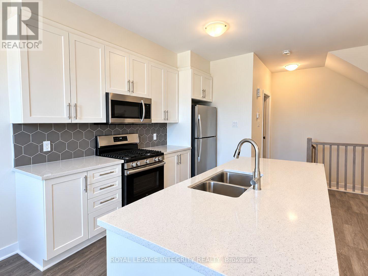 323 Gisborne Place, Ottawa, Ontario  K2W 0L2 - Photo 9 - X13877072