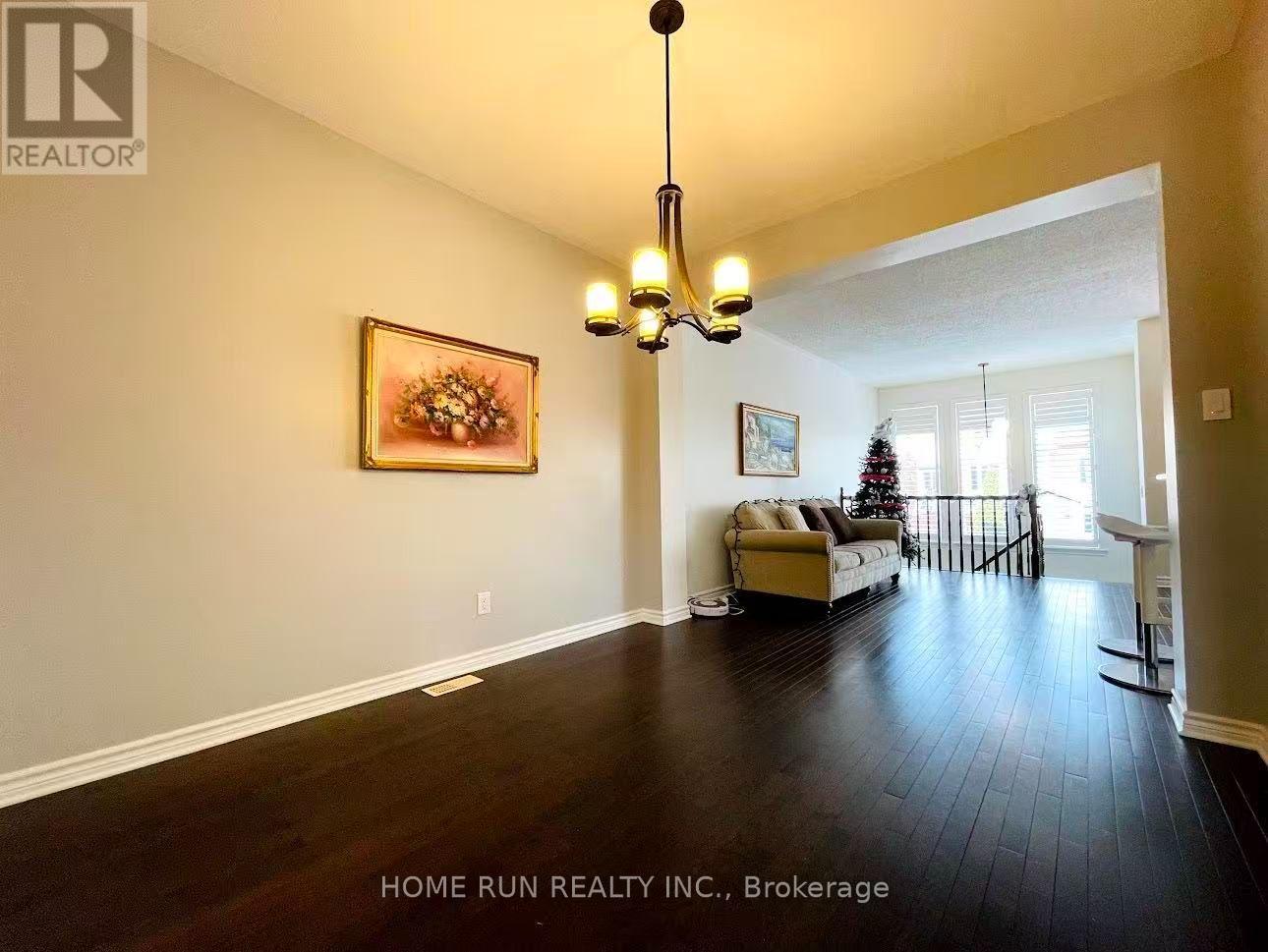 245 Badgeley Circle, Ottawa, Ontario  K2T 0B8 - Photo 4 - X13877188