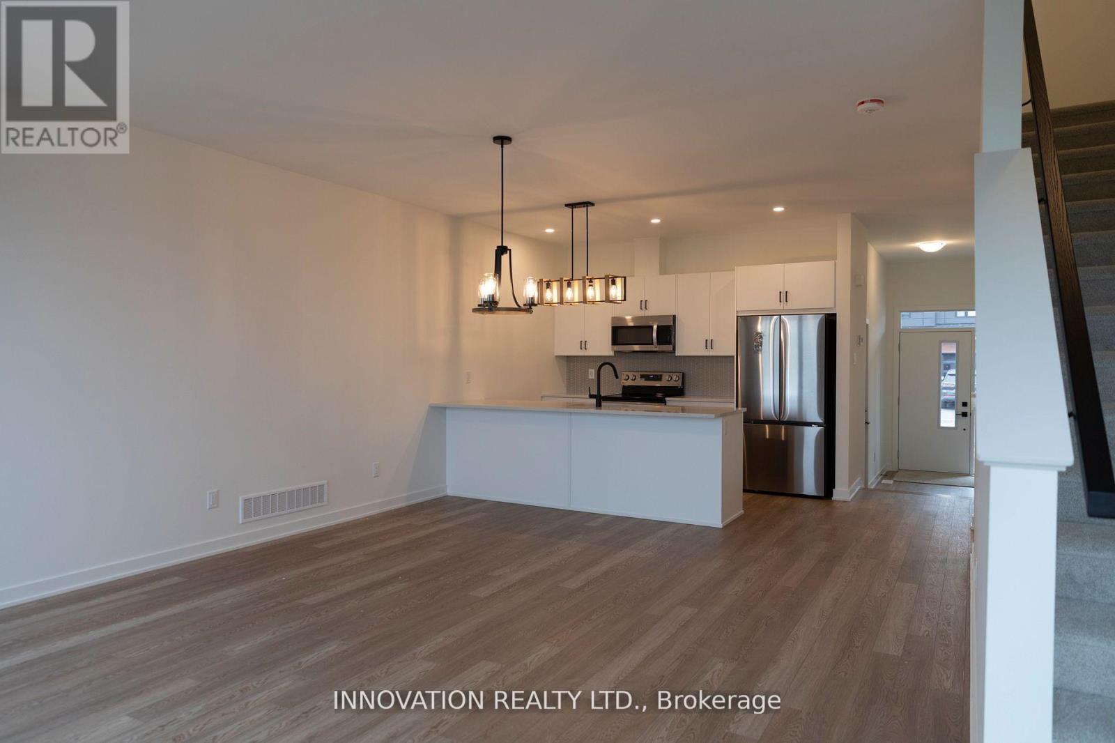 775 Maverick Crescent, Ottawa, Ontario  K2S 2X2 - Photo 3 - X13877204