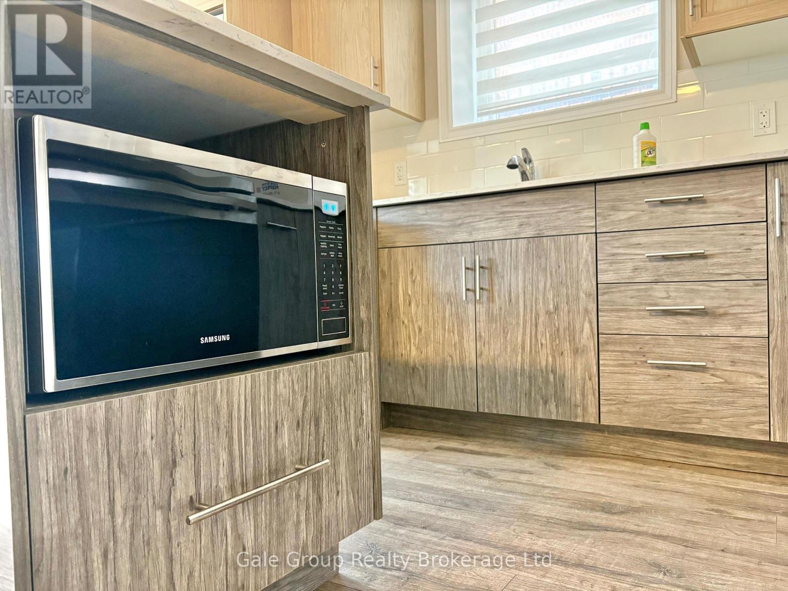 Unit 2 - 100 West Avenue S, Hamilton, Ontario  L8N 2S3 - Photo 11 - X13877210