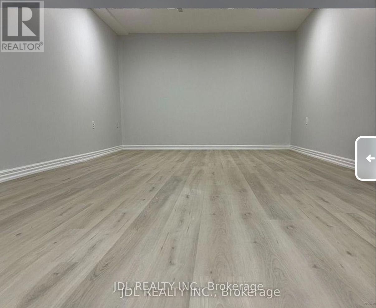 Kitchen Main/2 Beds Bsmt - 13 Pawnee Ave Avenue, Toronto, Ontario  M2H 3C6 - Photo 7 - C13874892