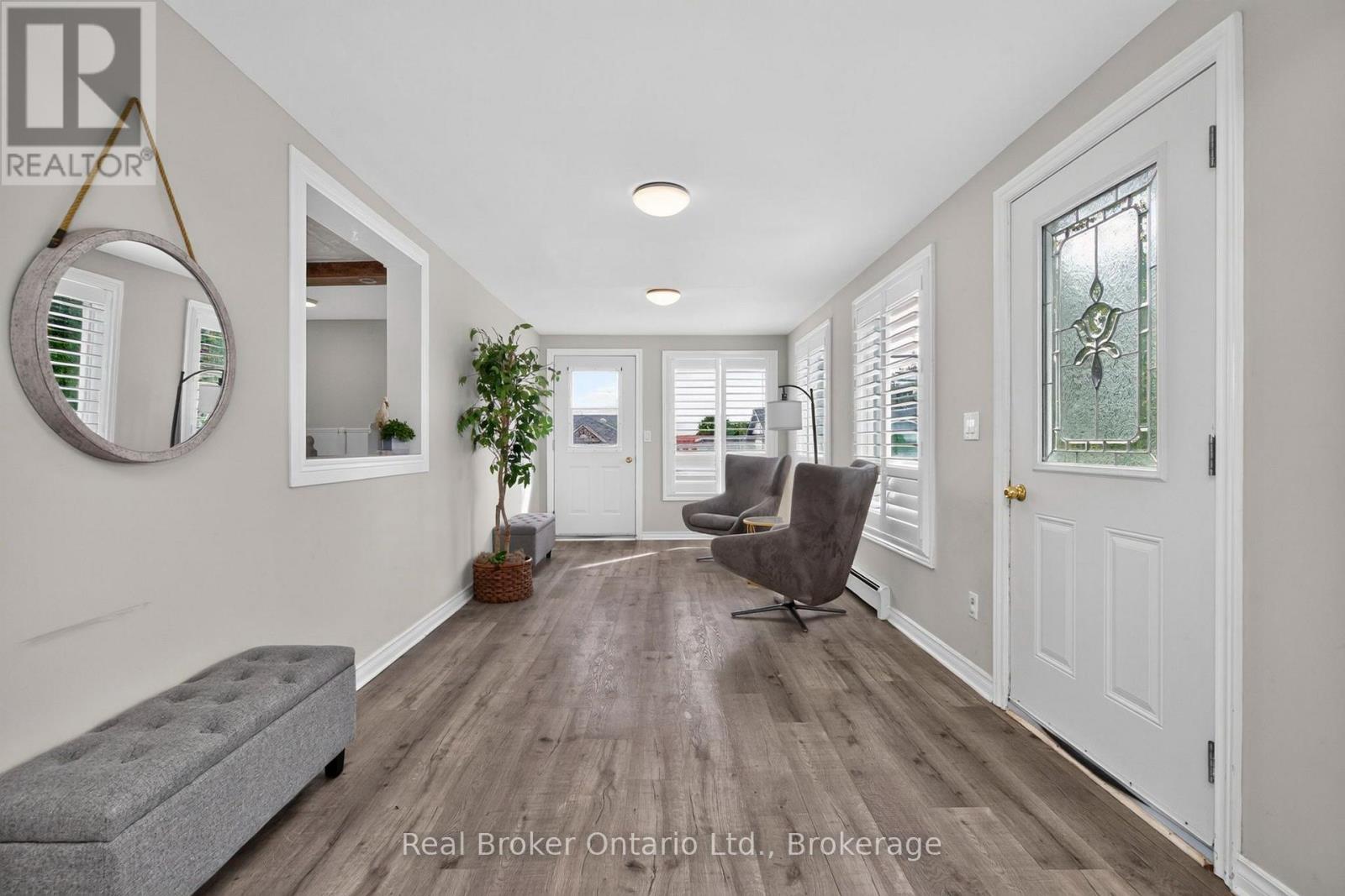 320 Lafontaine Road W, Tiny, Ontario  L9M 1R3 - Photo 3 - S13877024