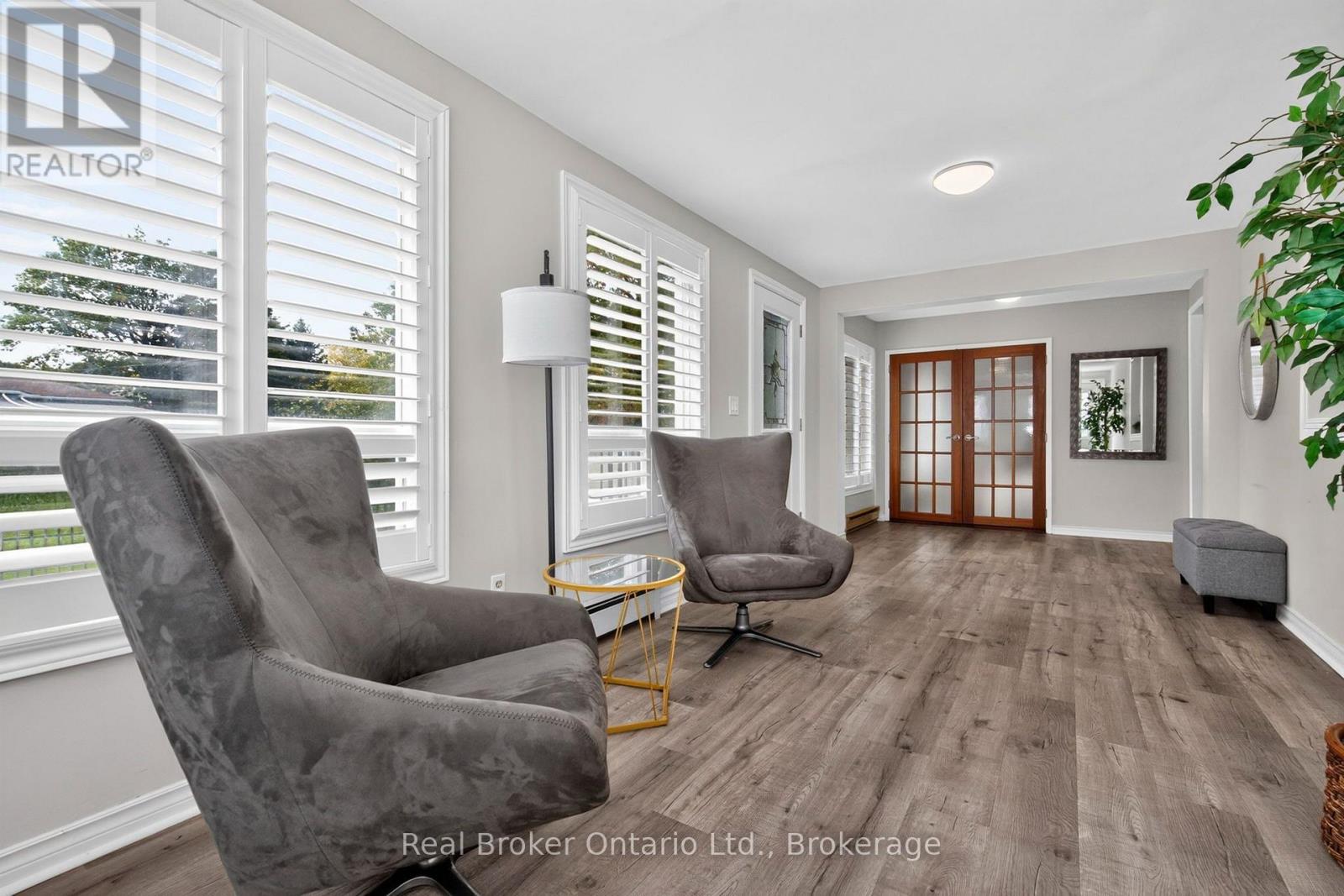 320 Lafontaine Road W, Tiny, Ontario  L9M 1R3 - Photo 4 - S13877024
