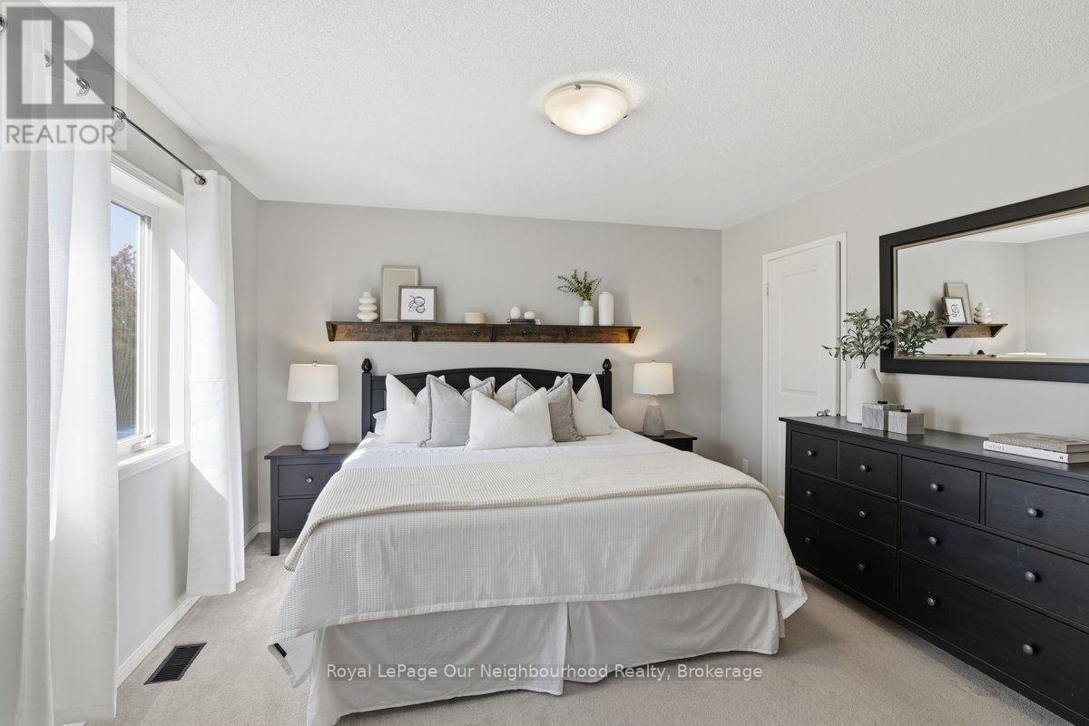 126 Ted Miller Crescent, Clarington, Ontario  L1C 0L7 - Photo 14 - E13876986