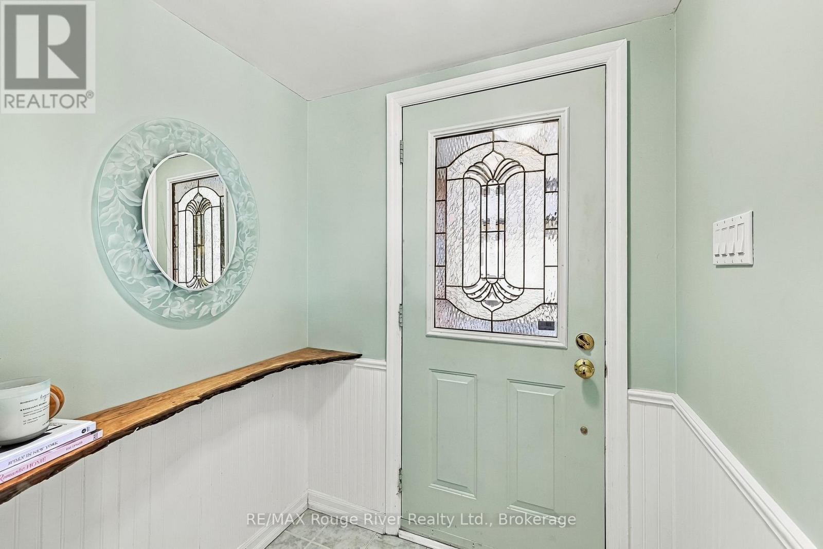 1116 Green Street, Whitby, Ontario  L1N 4G7 - Photo 4 - E13877060