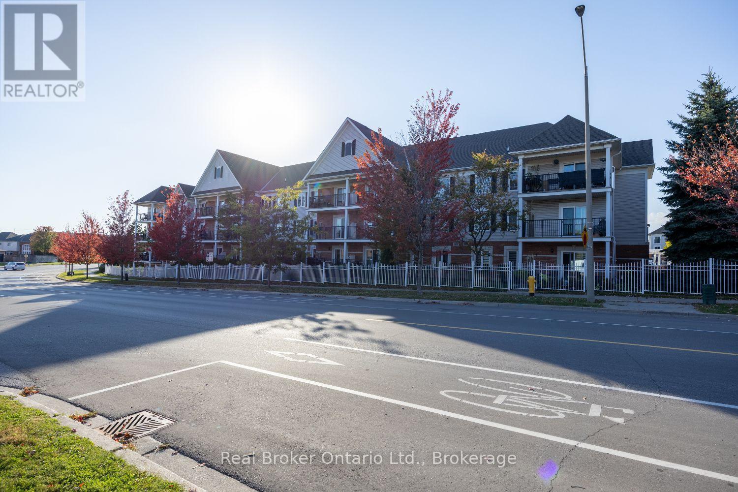 108 - 106 Aspen Springs Drive, Clarington, Ontario  L1C 5N7 - Photo 3 - E13877066
