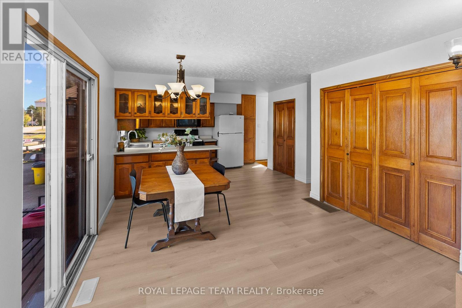 1126 Poirier Street, Pembroke, Ontario  K8A 6H6 - Photo 7 - X13876950