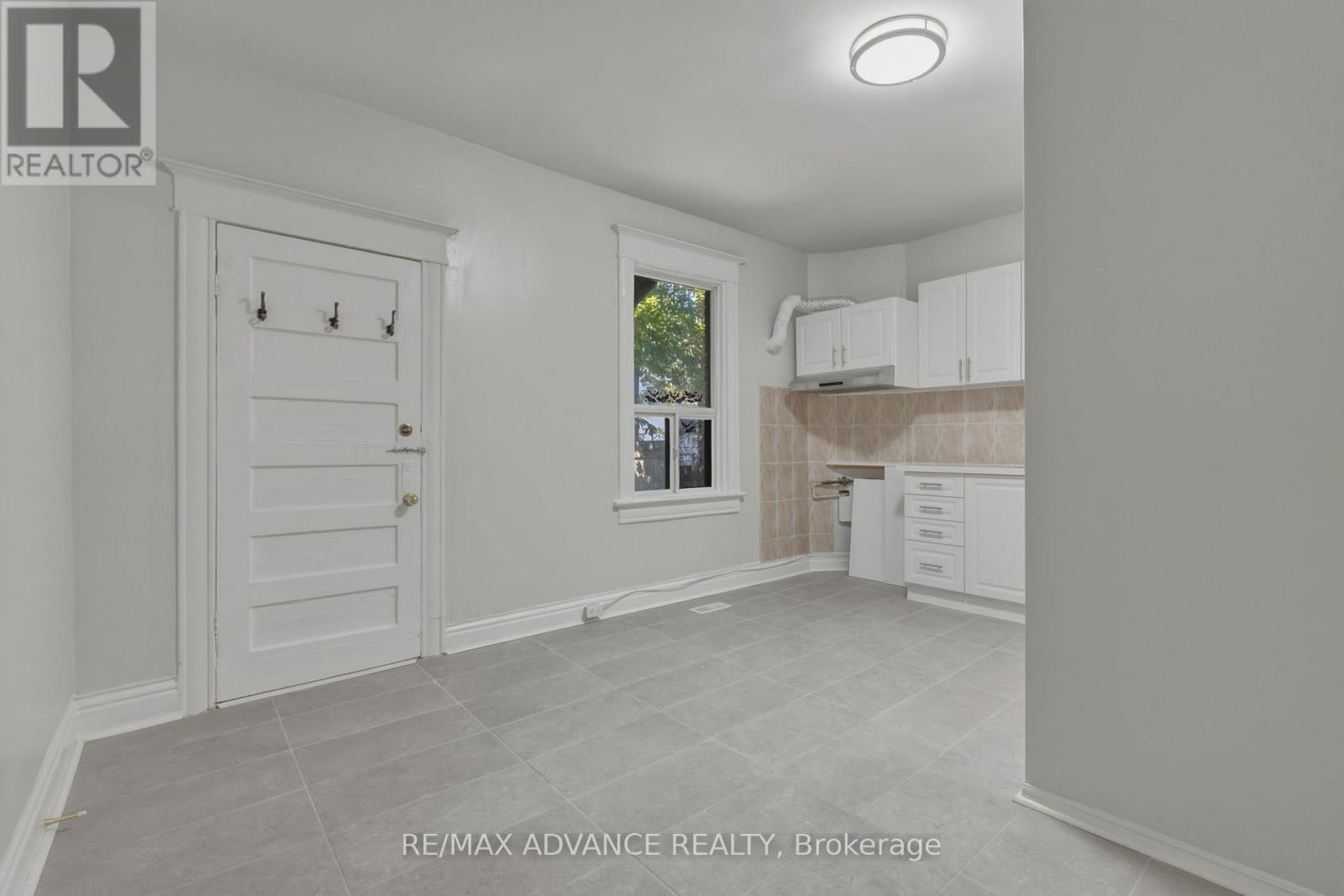 82a Augusta Avenue, Toronto, Ontario  M5T 2L1 - Photo 16 - C13877000