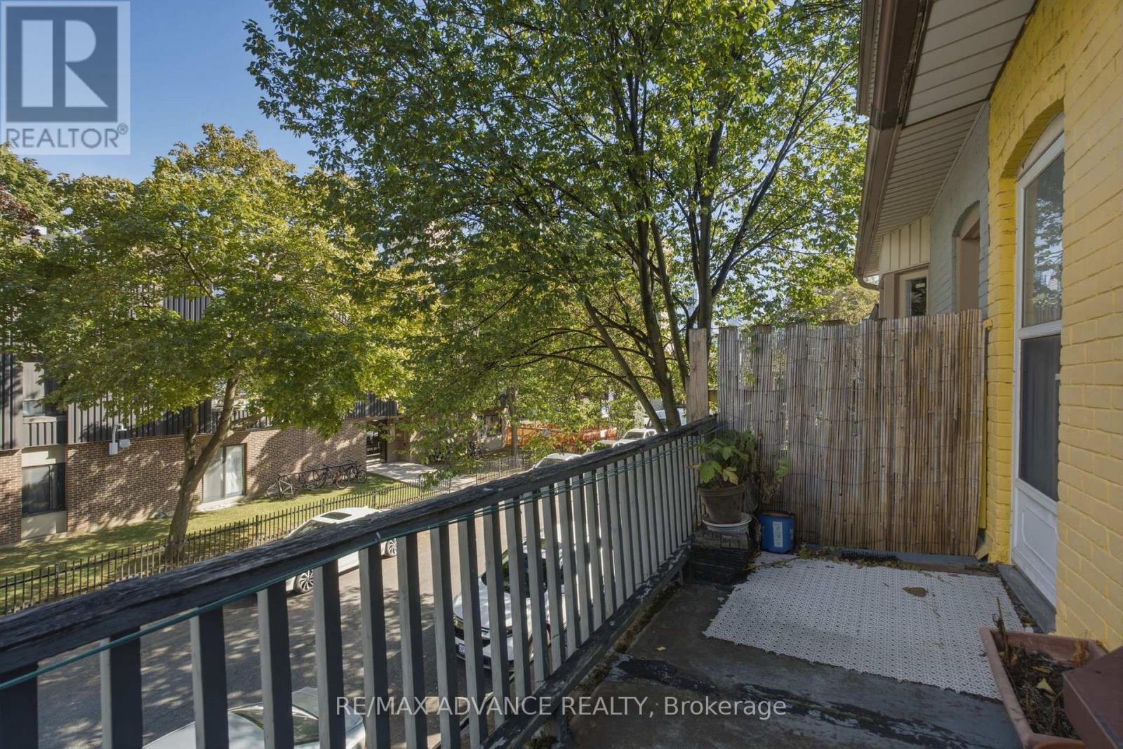 82a Augusta Avenue, Toronto, Ontario  M5T 2L1 - Photo 33 - C13877000