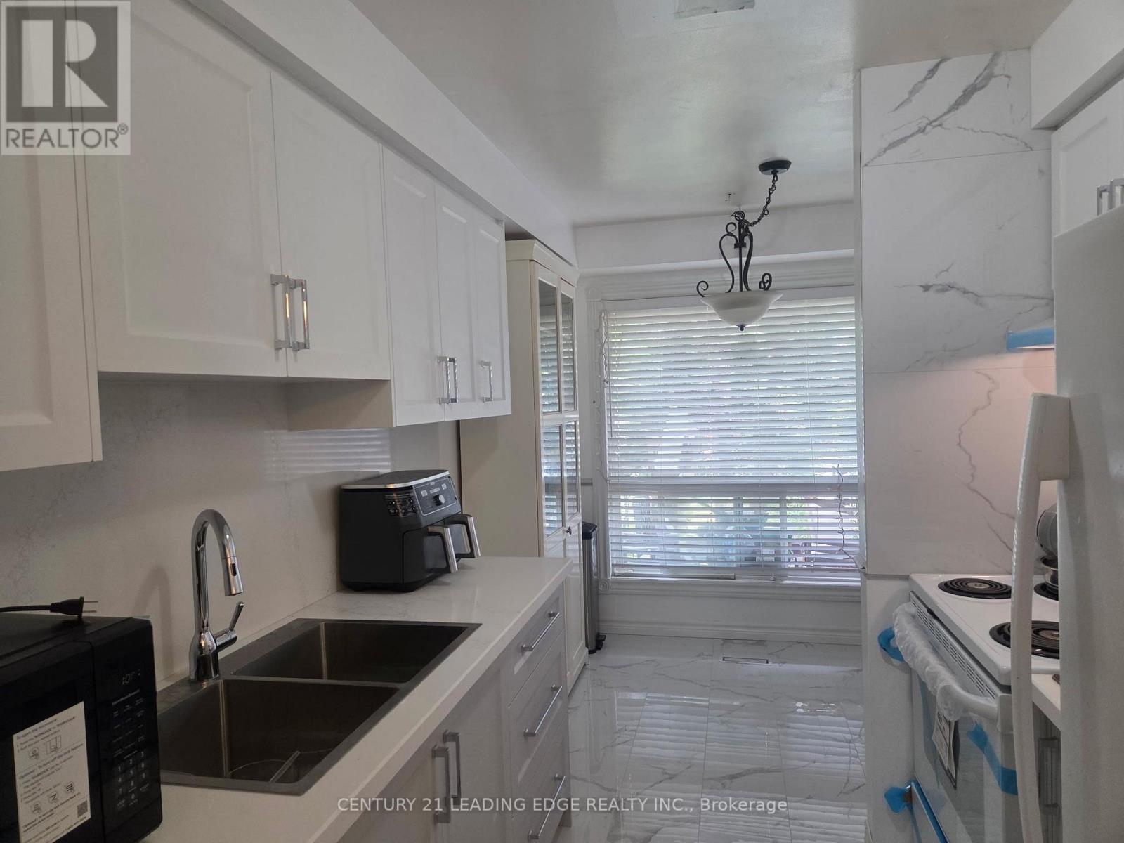 Main & 2nd Flr - 6 Plum Brook Crescent, Toronto, Ontario  M1S 3Z8 - Photo 21 - E13877090