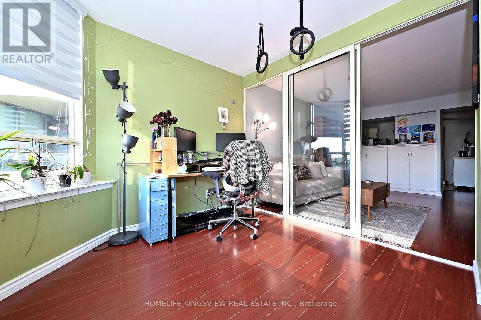 601 - 175 Bamburgh Circle, Toronto, Ontario  M2W 3X8 - Photo 10 - E13877098