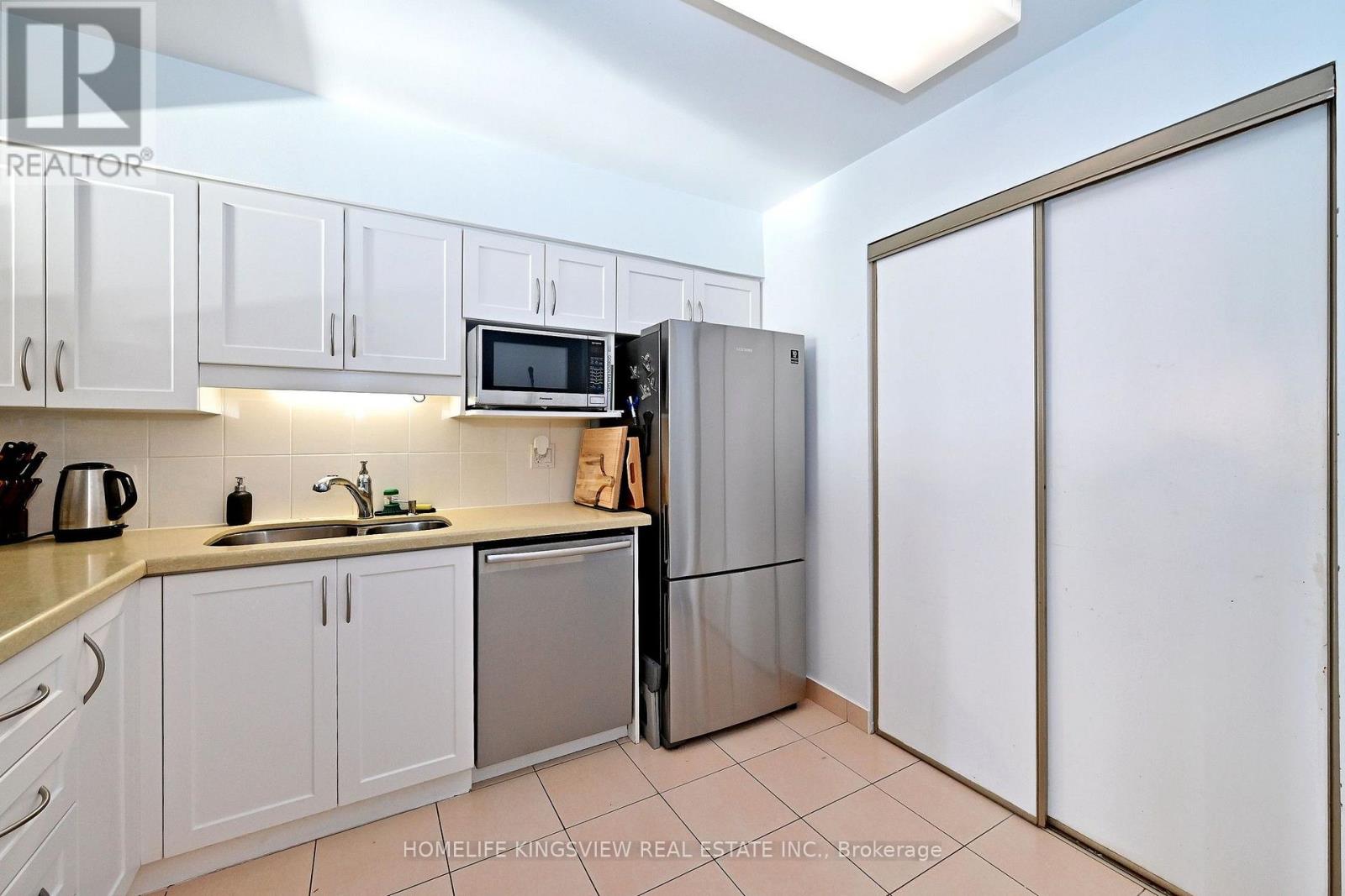 601 - 175 Bamburgh Circle, Toronto, Ontario  M2W 3X8 - Photo 15 - E13877098