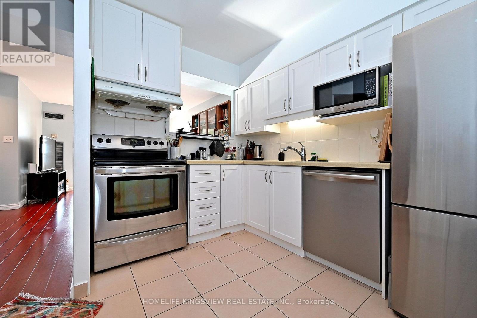601 - 175 Bamburgh Circle, Toronto, Ontario  M2W 3X8 - Photo 17 - E13877098