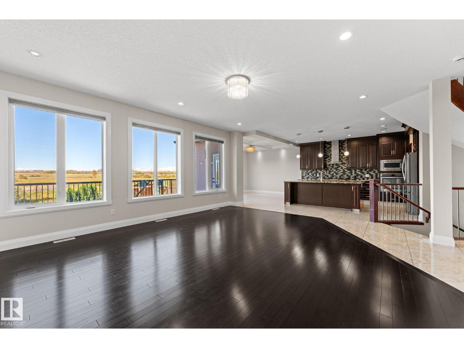 229 ALBANY DR NW