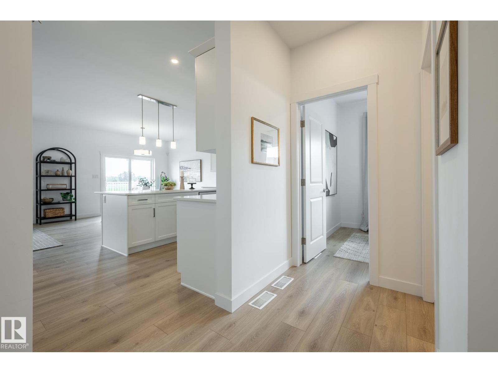 307 158 AV NE