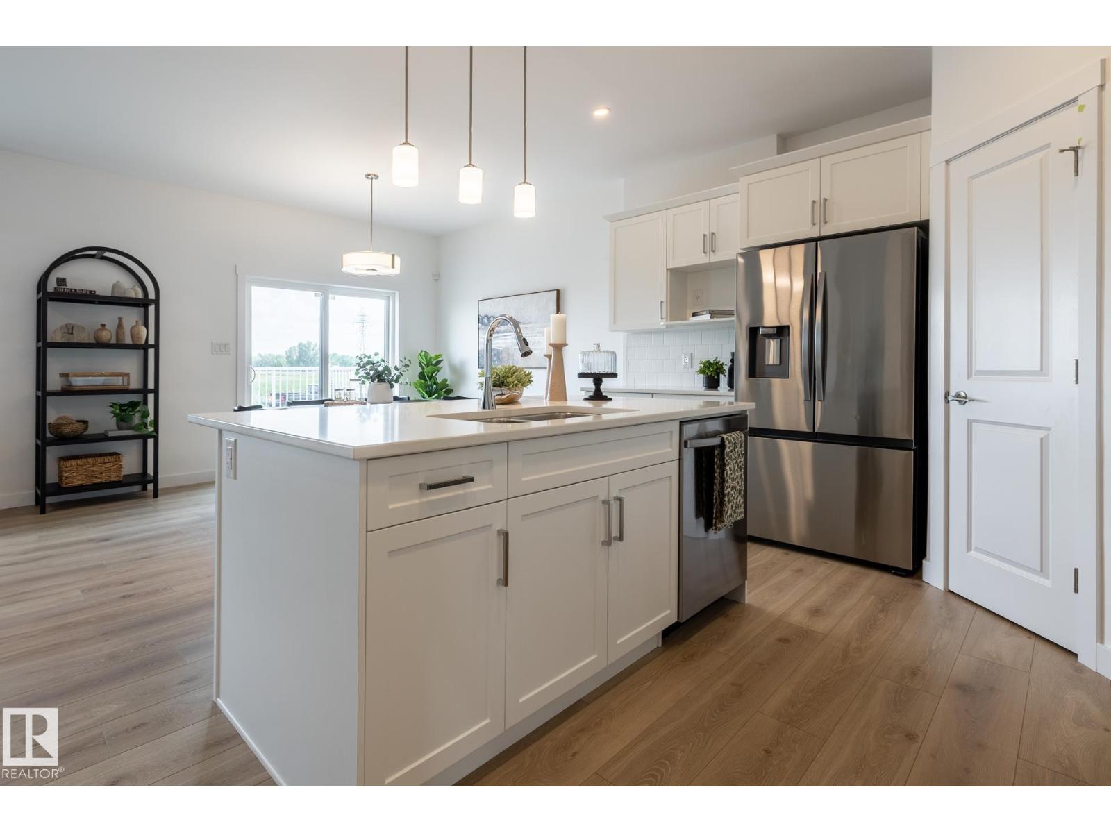 307 158 AV NE