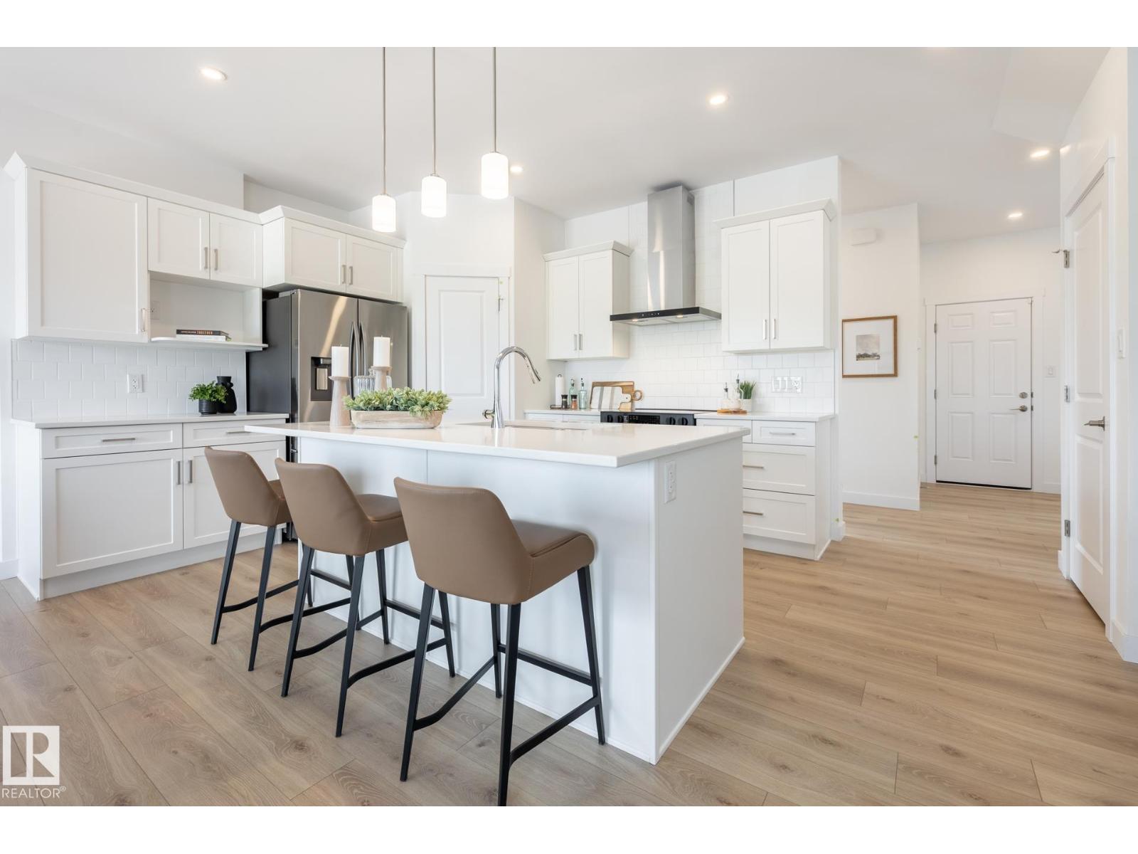 307 158 AV NE