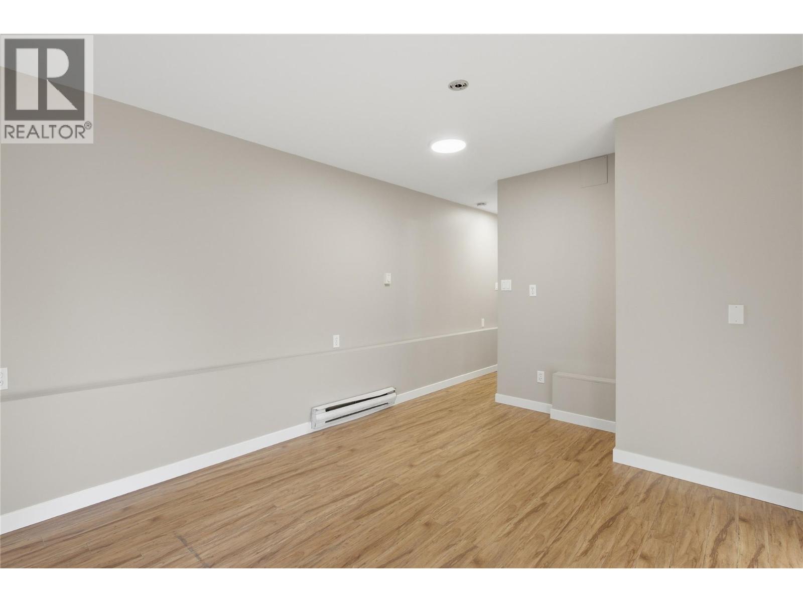 2231/2233 Valleyview Drive, Kamloops, British Columbia  V2C 4C8 - Photo 12 - 10402451