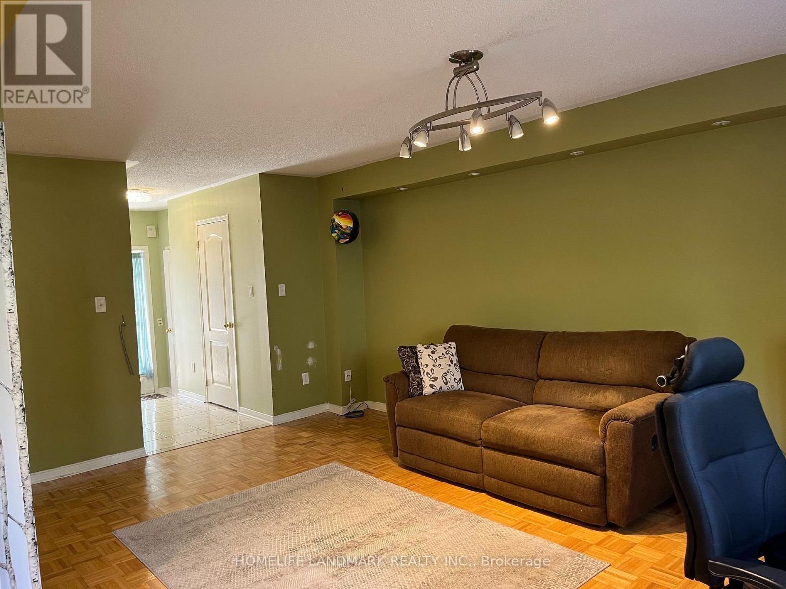 24 Gwilliam Lane, Aurora, Ontario  L4G 7V3 - Photo 13 - N13877032