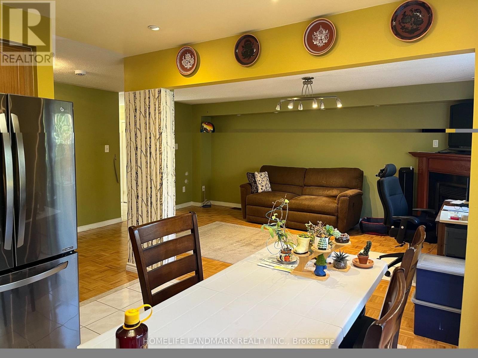 24 Gwilliam Lane, Aurora, Ontario  L4G 7V3 - Photo 4 - N13877032