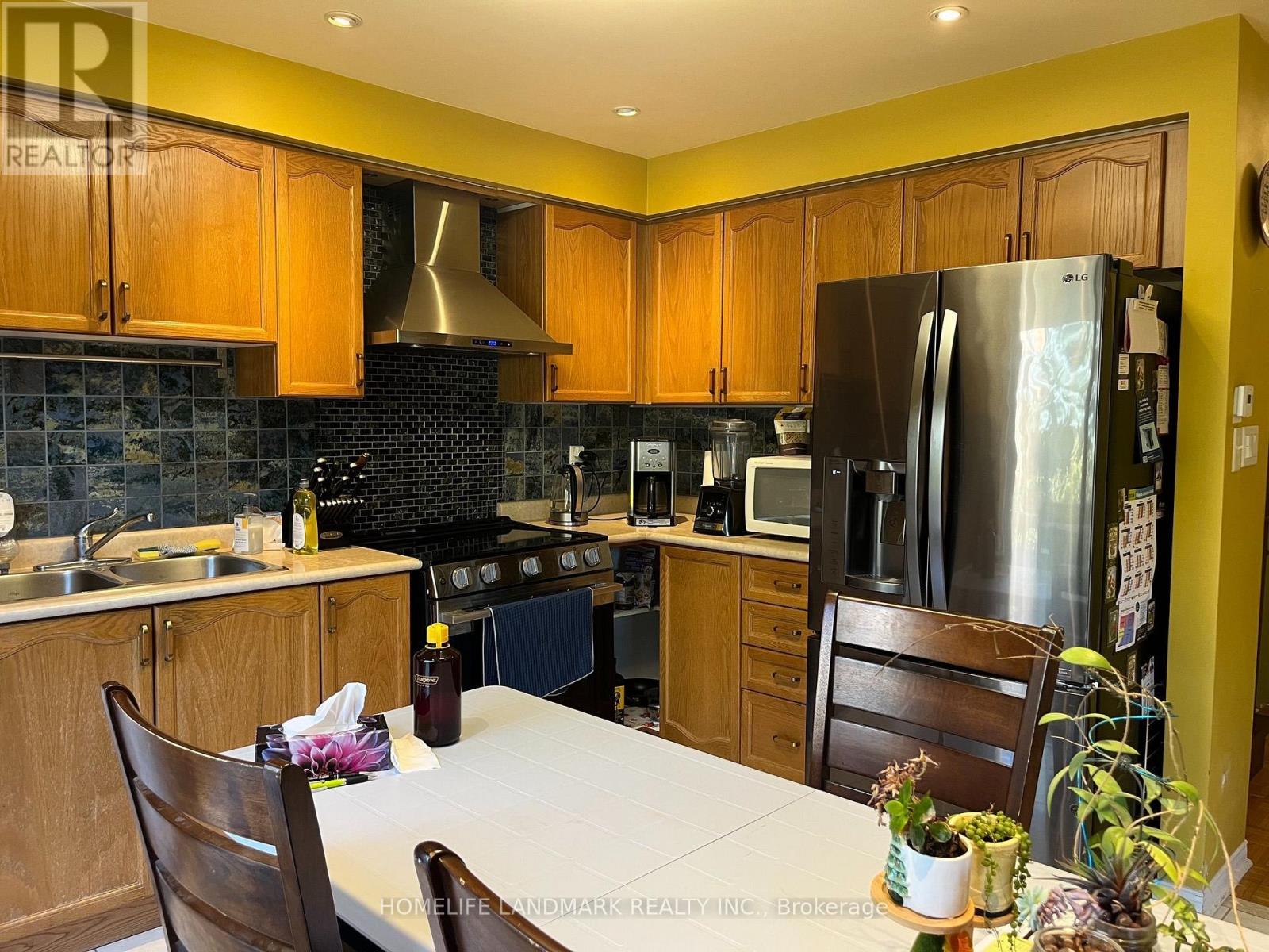 24 Gwilliam Lane, Aurora, Ontario  L4G 7V3 - Photo 5 - N13877032
