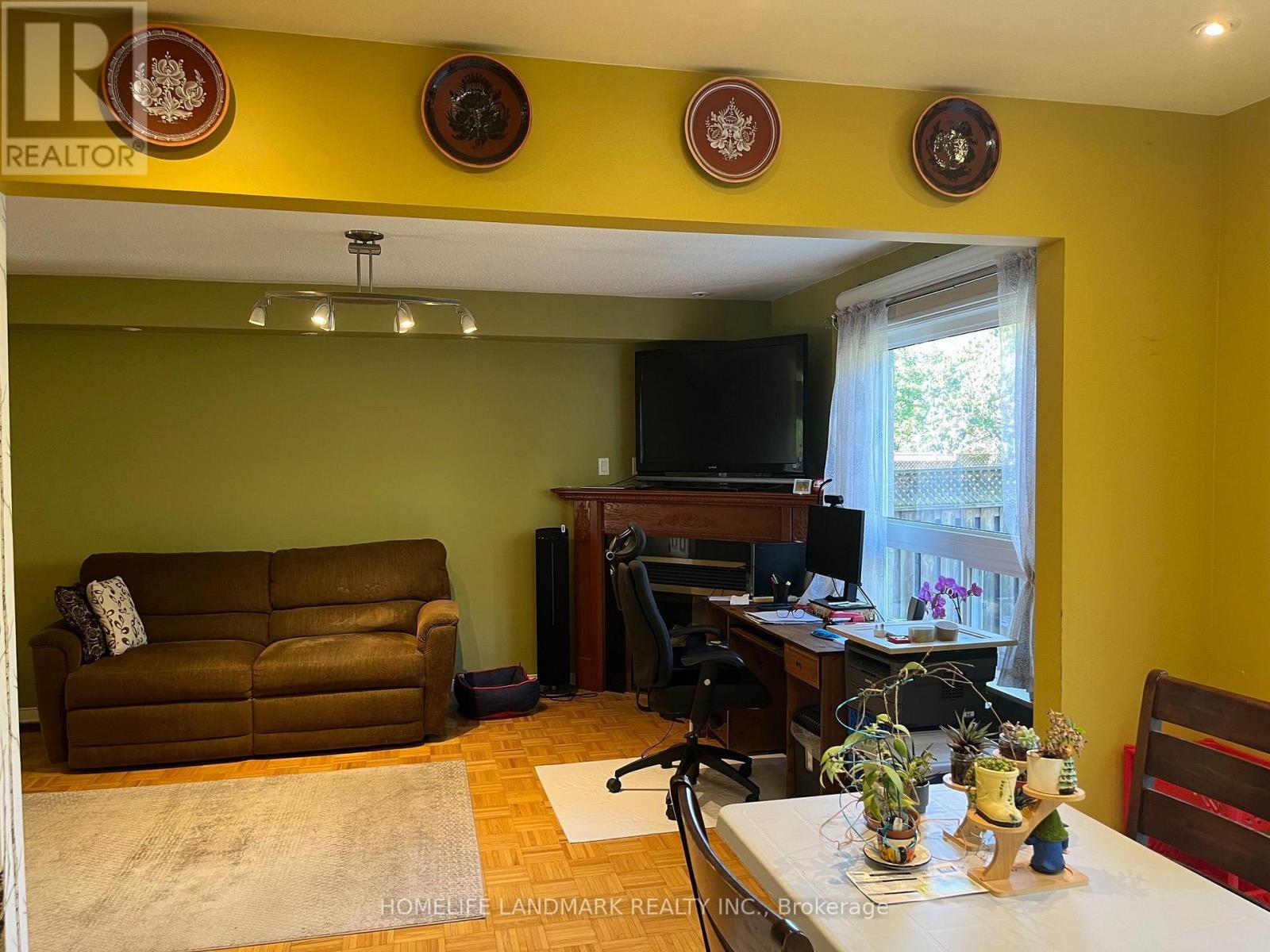 24 Gwilliam Lane, Aurora, Ontario  L4G 7V3 - Photo 8 - N13877032