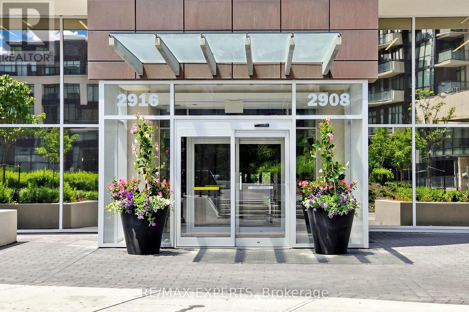 1505 - 2916 Highway 7 Road, Vaughan (Concord), Ontario  L4K 0K6 - Photo 2 - N13877054