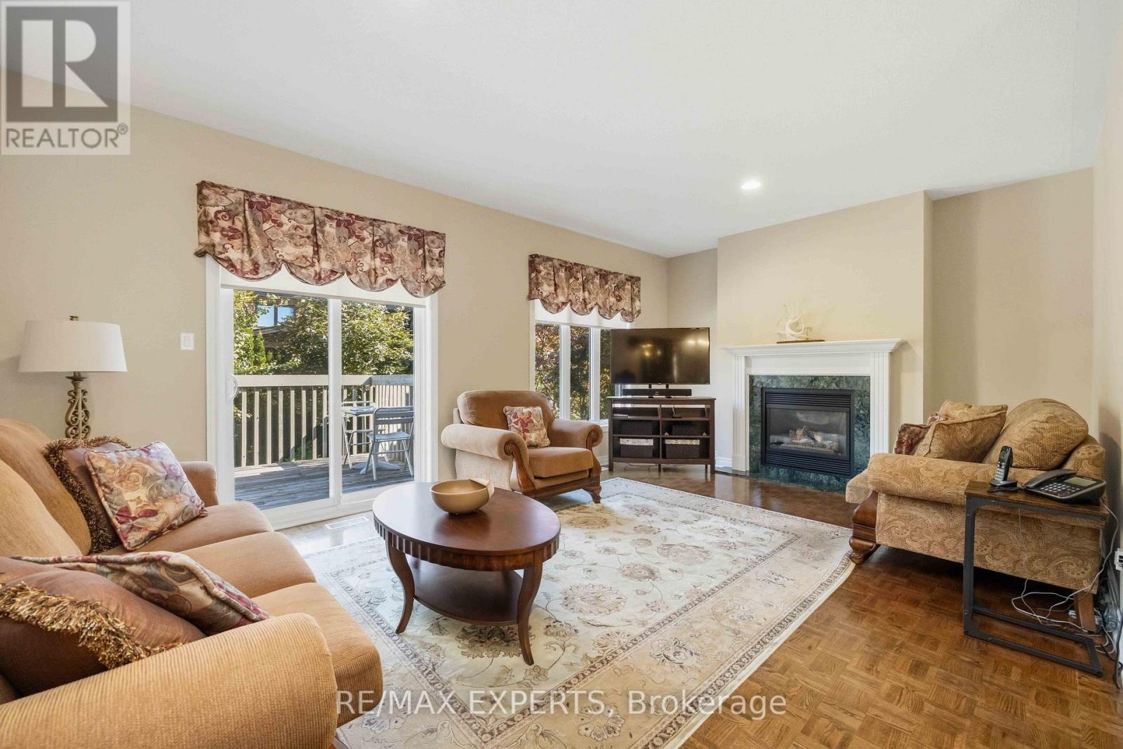 93 Velmar Drive, Vaughan, Ontario  L4L 8W4 - Photo 11 - N13877110