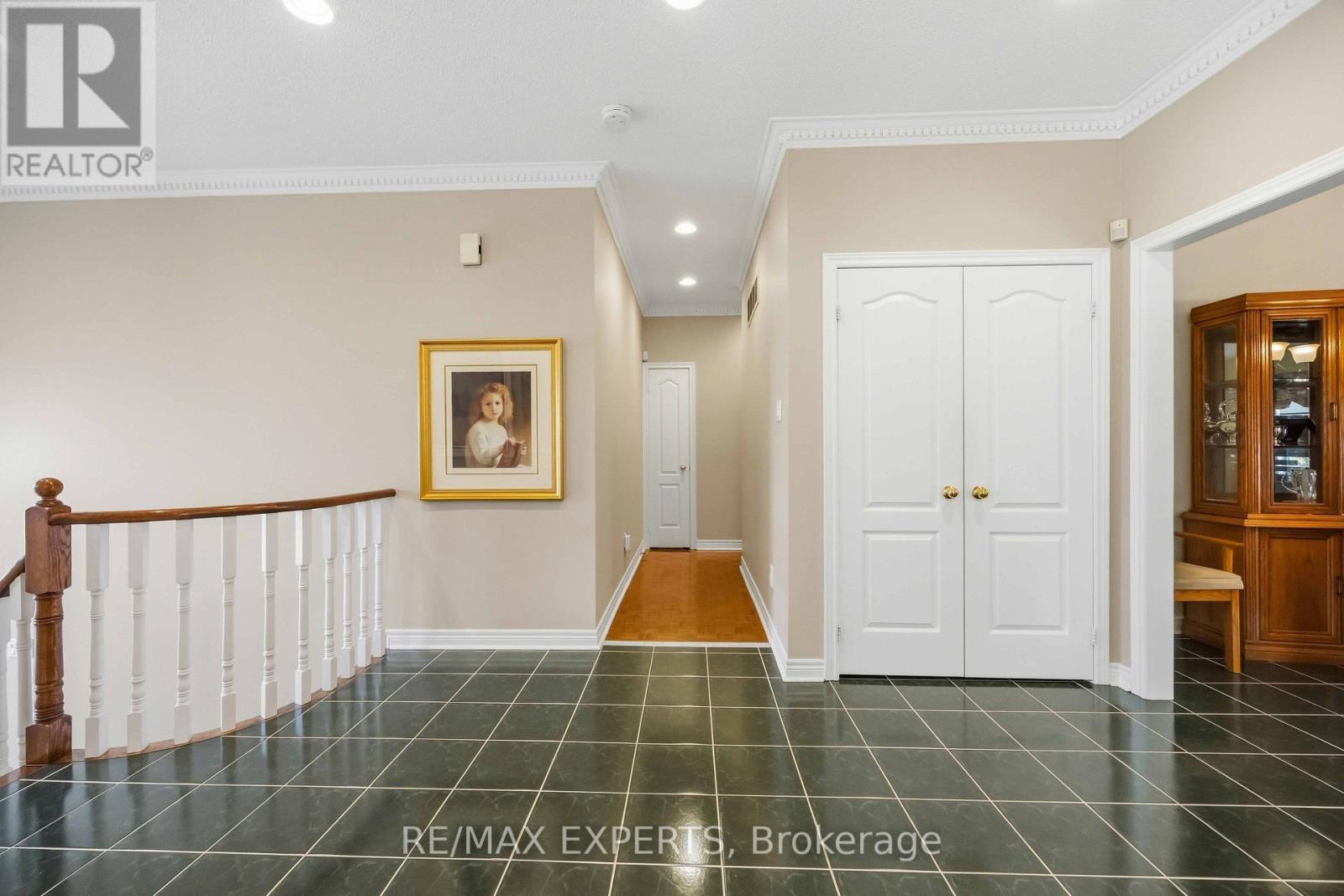 93 Velmar Drive, Vaughan, Ontario  L4L 8W4 - Photo 16 - N13877110