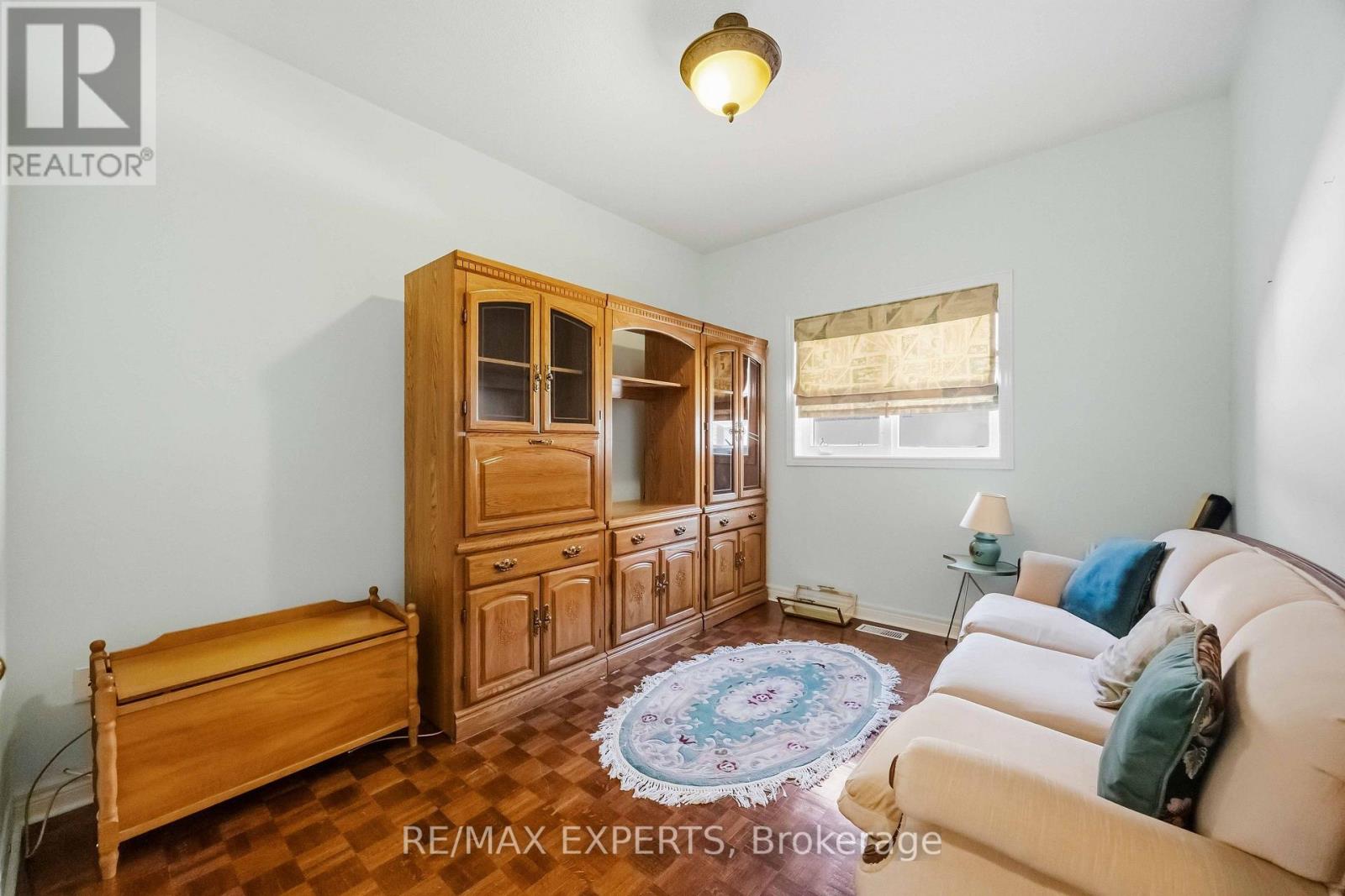 93 Velmar Drive, Vaughan, Ontario  L4L 8W4 - Photo 18 - N13877110